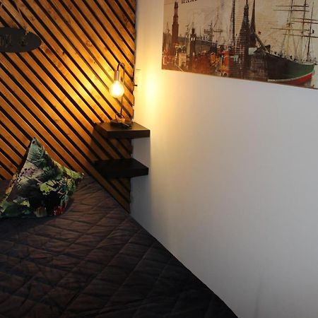 Kleine Souterrain Wohnung Naehe Hamburg Ной Вулмсторф Екстериор снимка
