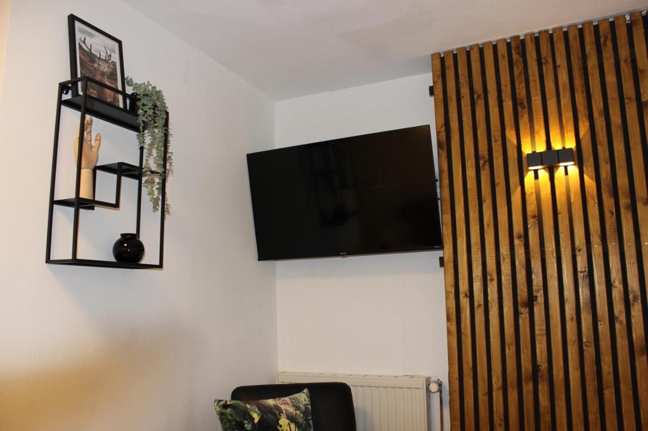 Kleine Souterrain Wohnung Naehe Hamburg Ной Вулмсторф Екстериор снимка